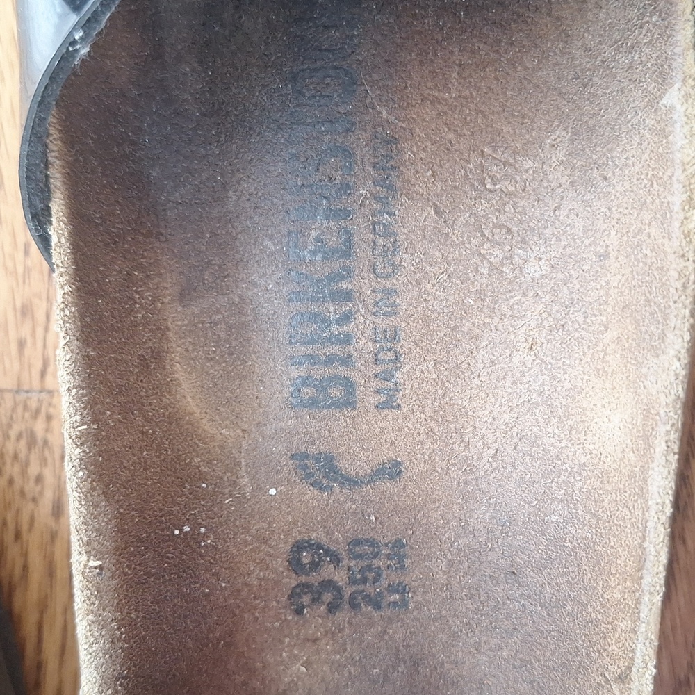 Birkenstock Madrid Patent Leather Slide Sandals 8 - Picture 9 of 9